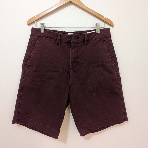GAP Burgundy Essential Khaki 10" Shorts (Size 29) - Picture 2 of 8